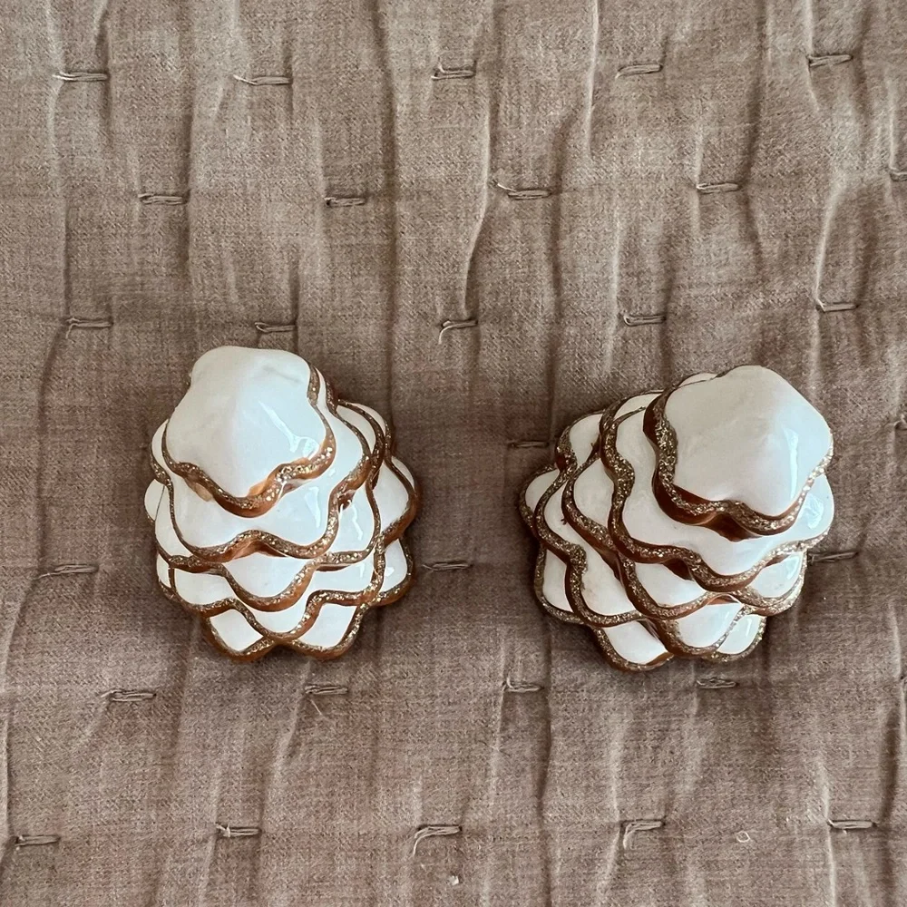 NWT Target Bullseye Ceramic Frosted Mini Gingerbread Christmas Trees Set of 2
